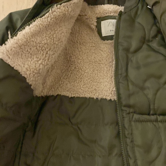 Zara - Picture 5 of 8